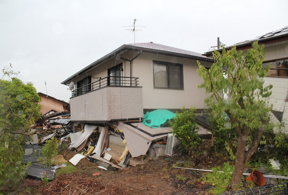 熊本地震では新耐震基準で建てられた住宅も多数全壊した